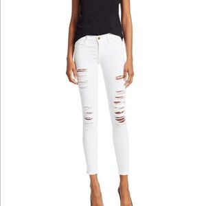 white distressed skinny jeans